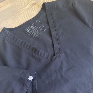 Figs Womens Medium Black Technical Collection Scrubs Short Sleeve Shirt Nurse